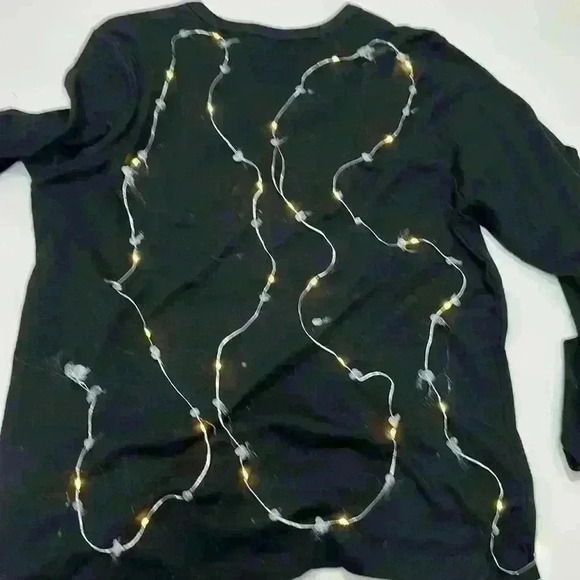 100 Days of school shirt. Size 10/12 Item # 1H - Picture 5 of 7